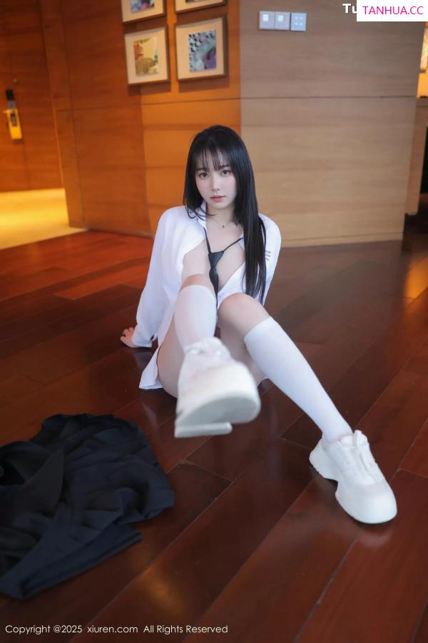   [XiuRen]高清写真图 2025.05.28 No.10335 软情 白色衬衫第21张图片